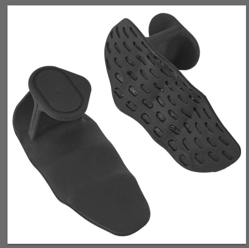 Arcticpure GripGlide æfingahanskar með rennilausum gripvernd í svörtu, hönnunin er slitsterk og bólstruð.